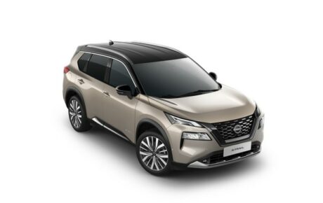 NISSAN X-TRAIL e-POWER e-4ORCE 1,5 VC-T 213k 4WD TEKNA + Audiosystém BOSE + Kožený interiér NAPPA čierna + 20″ disky z ľahkých zliatin + Balík Family