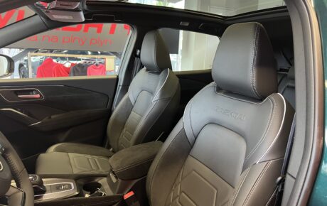 NOVÝ NISSAN QASHQAI 1,3 DIG-T Mild Hybrid 116kW/158k automat X-TRONIC CVT, 2WD, TEKNA PLUS + Dvojfarebná karoséria