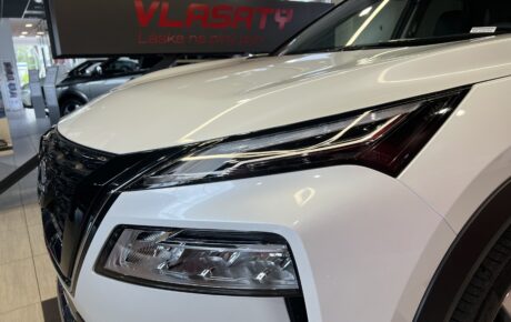 NOVÝ NISSAN X-TRAIL e-POWER e-4ORCE 1,5 VC-T 213k TEKNA + Kožený interiér NAPPA čierna + Audiosystém BOSE + 20″ disky z ľahkých zliatin