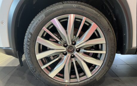 NOVÝ NISSAN X-TRAIL e-POWER e-4ORCE 1,5 VC-T 213k TEKNA + Kožený interiér NAPPA čierna + Audiosystém BOSE + 20″ disky z ľahkých zliatin