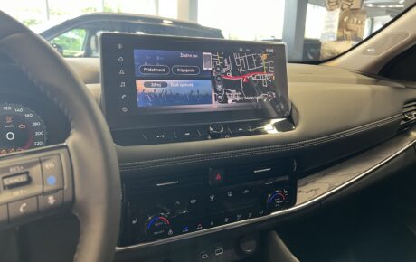 NOVÝ NISSAN X-TRAIL e-POWER e-4ORCE 1,5 VC-T 213k TEKNA + Kožený interiér NAPPA čierna + Audiosystém BOSE + 20″ disky z ľahkých zliatin