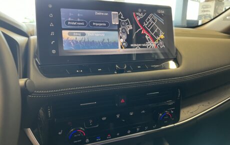 NOVÝ NISSAN X-TRAIL e-POWER e-4ORCE 1,5 VC-T 213k TEKNA + Kožený interiér NAPPA čierna + Audiosystém BOSE + 20″ disky z ľahkých zliatin